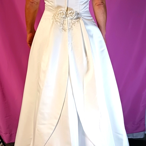 Bridal Originals Wedding Dress. White, size 10, but can also fit 8 New with tags - Picture 2 of 16